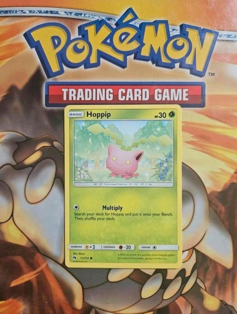 Hoppip 11/214 Sun&Moon Lost thunder pokemon kaart, Ophalen of Verzenden, Gebruikt, Losse kaart