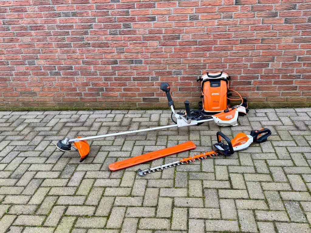 Stihl sccuset accu Bosmaaier en Heggenschaar hsa ar 3000, Ophalen, Zo goed als nieuw, Overige soorten
