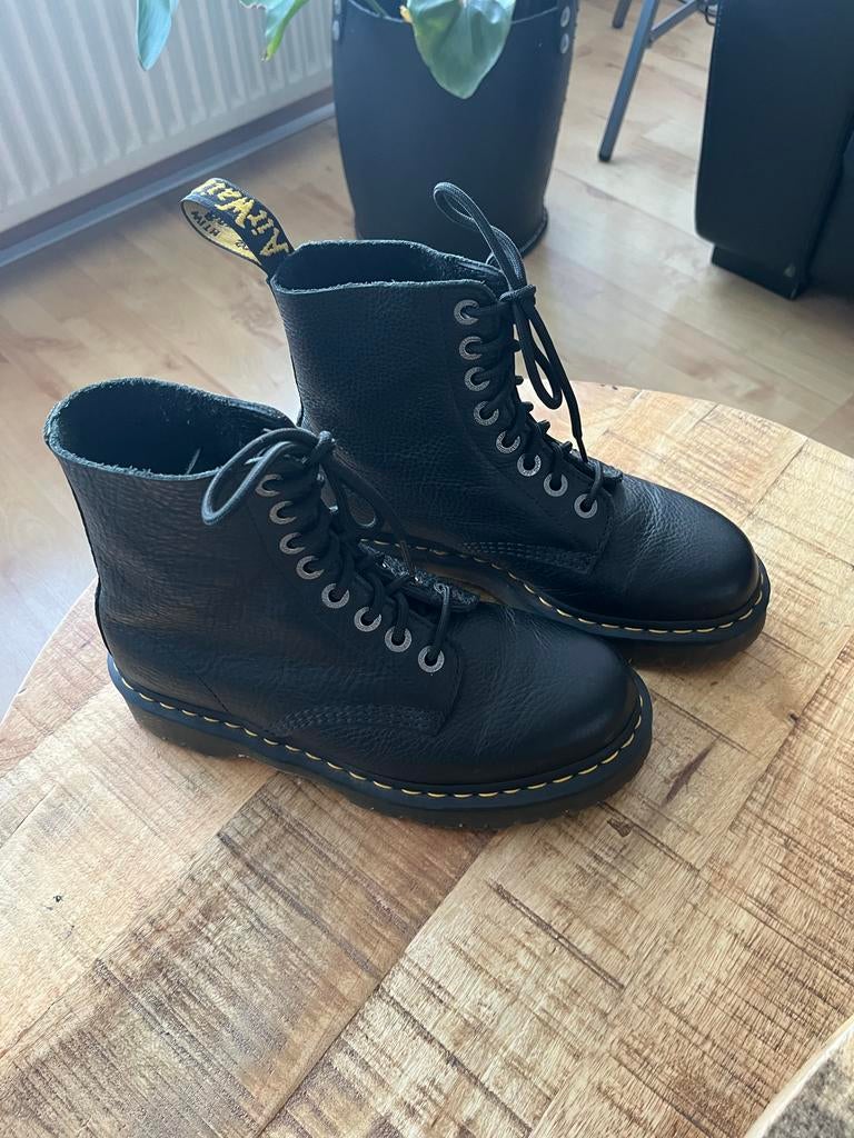 Dr. Martens 1460 Pascal Bex Zwart - Maat 40, Kleding | Dames, Schoenen, Ophalen of Verzenden, Zo goed als nieuw, Zwart, Lage of Enkellaarzen