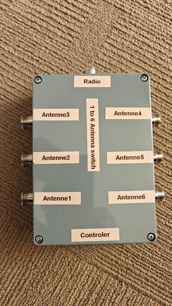 Antenne schakelaar 1 naar 6, Telecommunicatie, Ophalen of Verzenden, Zo goed als nieuw