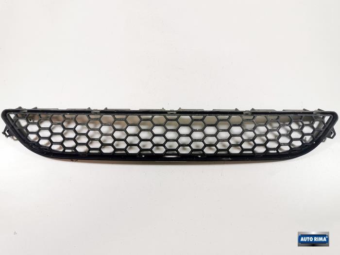 Bumper Rooster van een Volvo V60, Gebruikt, -, -, Ophalen of Verzenden