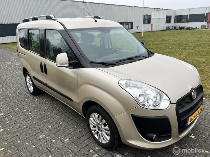 Fiat Doblo 1.4 Emotion / Airco / Cruise / Schuifdeuren / Tre, Auto's, Fiat, Bedrijf, Te koop, Doblo, ABS, Airbags, Airconditioning