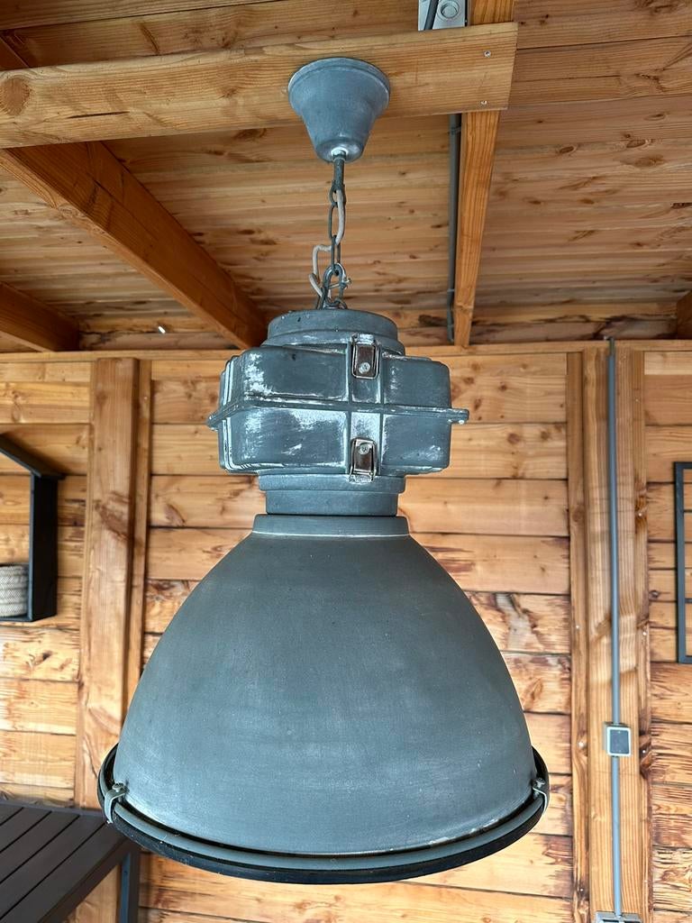 Industriële lampen eettafel overkapping, Ophalen, Kunststof, 50 tot 75 cm, Zo goed als nieuw