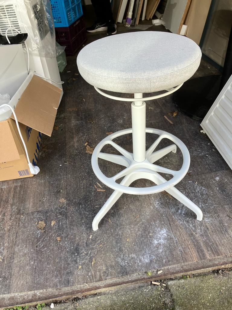 Ikea lidkullen sta kruk gunnard beige, Ophalen, Gebruikt, 1 kruk, Metaal