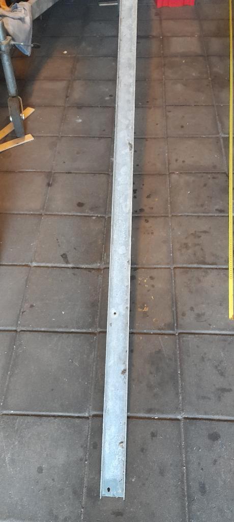 Gegalvaniseerde stalen  U  balkjes, Doe-het-zelf en Verbouw, Metalen, Gebruikt, Ophalen
