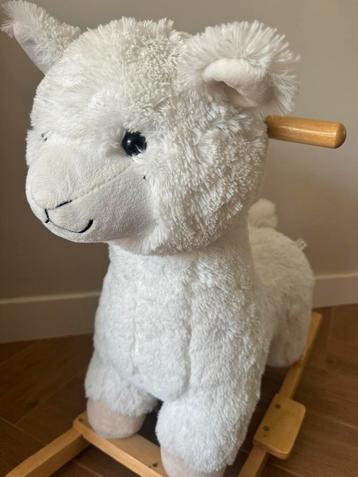 Hobbel alpaca beschikbaar voor biedingen
