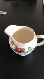 Melkkannetje groot Wedgewood Moss Rose, Ophalen of Verzenden