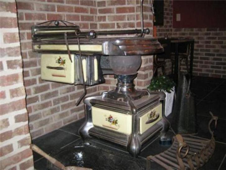 LEUVENSE STOOF / PLATTEBUISKACHEL, Huis en Inrichting, Kachels, Gebruikt, Plattebuiskachel, Hout, Ophalen