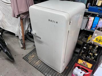 Vintage Bosch Koelkast beschikbaar voor biedingen