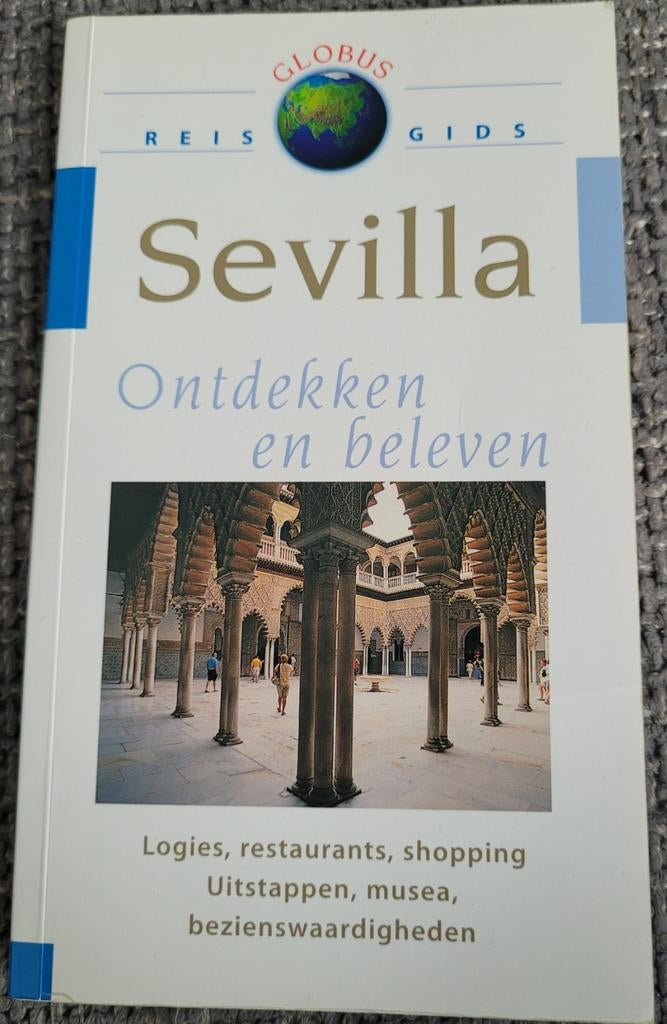 Sevilla globus reisgids spanje spain españa andalusië, Ophalen of Verzenden, Europa, Reisgids of -boek, Overige merken