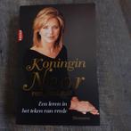 Koningin Noor van Jordanië, Ophalen of Verzenden, Zo goed als nieuw, Politiek