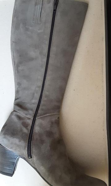 Laarzen suede De Bijenkorf, taupe (NNG/NEW) beschikbaar voor biedingen