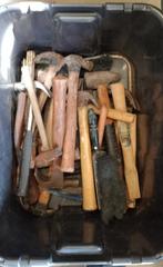 2 bakken met bouw gereedschap, Doe-het-zelf en Verbouw, Gereedschap | Handgereedschap, Ophalen, Gebruikt