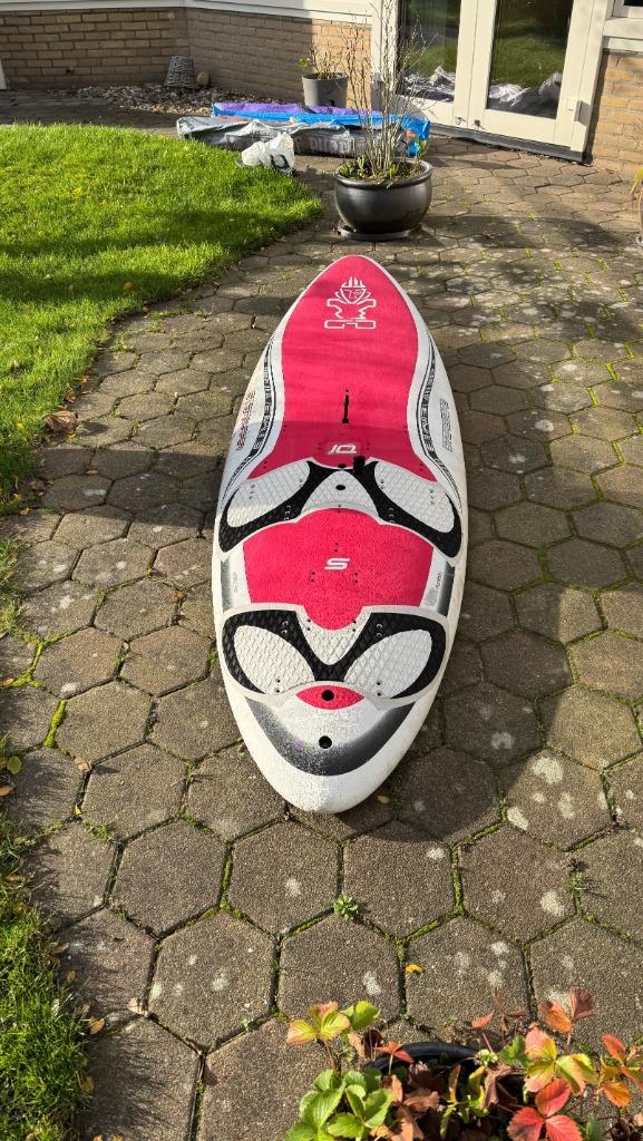 Starboard Starsurfer S alround beginnersplank, Watersport en Boten, Windsurfen, Zo goed als nieuw, Plank, Minder dan 250 cm, Met vin(nen)