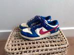Nike Sneakers Maat 35 - Gedragen, Ophalen of Verzenden, Gedragen, Overige kleuren, Sneakers of Gympen