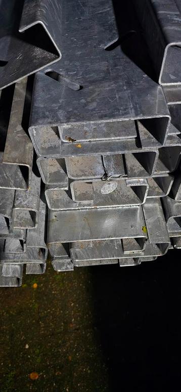 Zelf een trap maken? Met deze 2 trapbomen meestal passend. beschikbaar voor biedingen