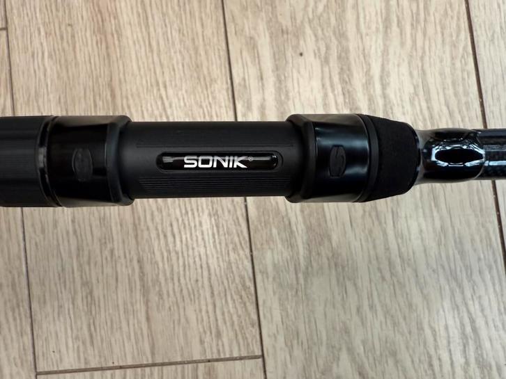 Sonik Dominator X-RS 10ft karperhengel met Ultimate molen, Watersport en Boten, Hengelsport | Karpervissen, Nieuw, Complete set