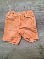 Korte broek oranje maat 68, Kinderen en Baby's, Babykleding | Maat 68, Ophalen of Verzenden, Jongetje, Broekje