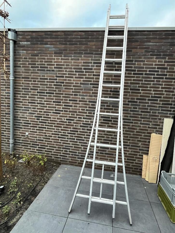 Professionele 2-delige Solide ladder 2x14 sporten, Doe-het-zelf en Verbouw, Ladders en Trappen, Zo goed als nieuw, Ladder, 2 tot 4 meter