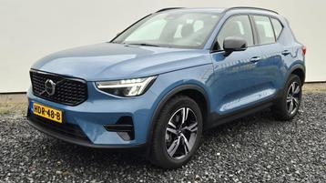 Volvo XC40 2.0 B3 Plus Dark - Stoelverwarming - Stuurverwarm beschikbaar voor biedingen