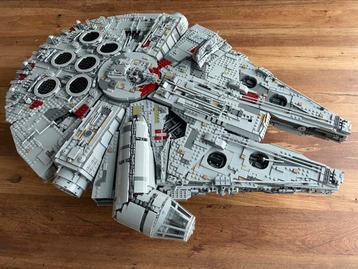 Lego 75192 UCS Millennium Falcon incl Stand beschikbaar voor biedingen