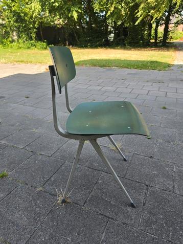 Vintage Friso Kramer Result stoel beschikbaar voor biedingen