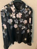 Mooie zwarte blouse met bloemmotief van Ted Baker. Maat 3, Kleding | Dames, Blouses en Tunieken, Ophalen of Verzenden, Zo goed als nieuw