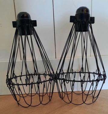2 Draadstaal lampen lampenkappen hanglampjes beschikbaar voor biedingen