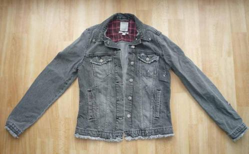 Grijs spijkerjack met tekst PUNK, Esprit maat M, Kleding | Dames, Jassen | Zomer, Zo goed als nieuw, Maat 38/40 (M), Grijs, Ophalen of Verzenden