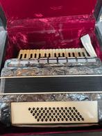 Parrot accordeon 60 bassen 3 korig, Ophalen of Verzenden