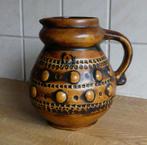 Jasba Antik? vintage vaas West-Germany bruin reliëfdecor, Gebruikt, Overige kleuren, Aardewerk of Porselein, Ophalen of Verzenden