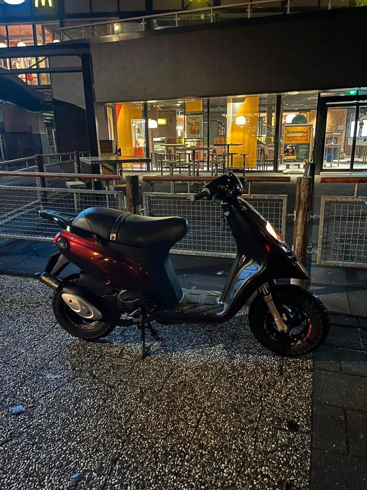 Typhoon 70cc teruil!, Fietsen en Brommers, Snorfietsen en Snorscooters, Zo goed als nieuw, Piaggio, Tweetakt, Ophalen