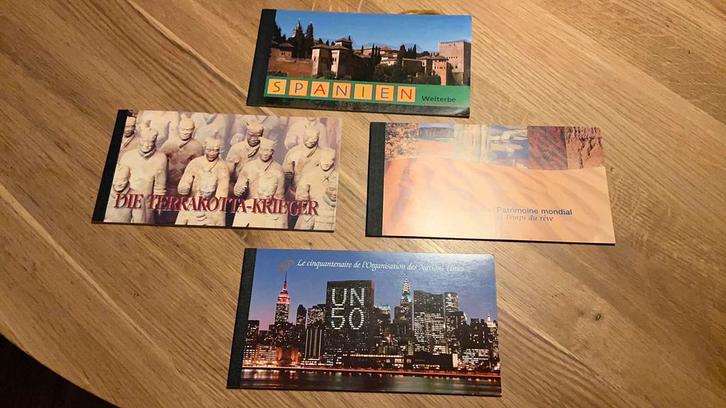 Verzameling van 4 postzegelboekjes Verenigde Naties, Postzegels en Munten, Postzegels | Volle albums en Verzamelingen, Buitenland