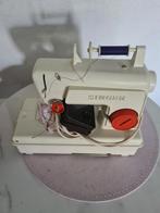 Singer Mini Naaimachine - Werkt op Batterijen!, Hobby en Vrije tijd, Naaimachines en Toebehoren, Ophalen of Verzenden