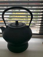 Gietijzeren Theepot met Onderstel, Ophalen of Verzenden, Zo goed als nieuw