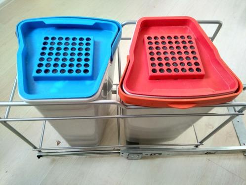 Afvalbakjes voor camper of caravan op rails, Caravans en Kamperen, Camper-accessoires, Gebruikt, Verzenden