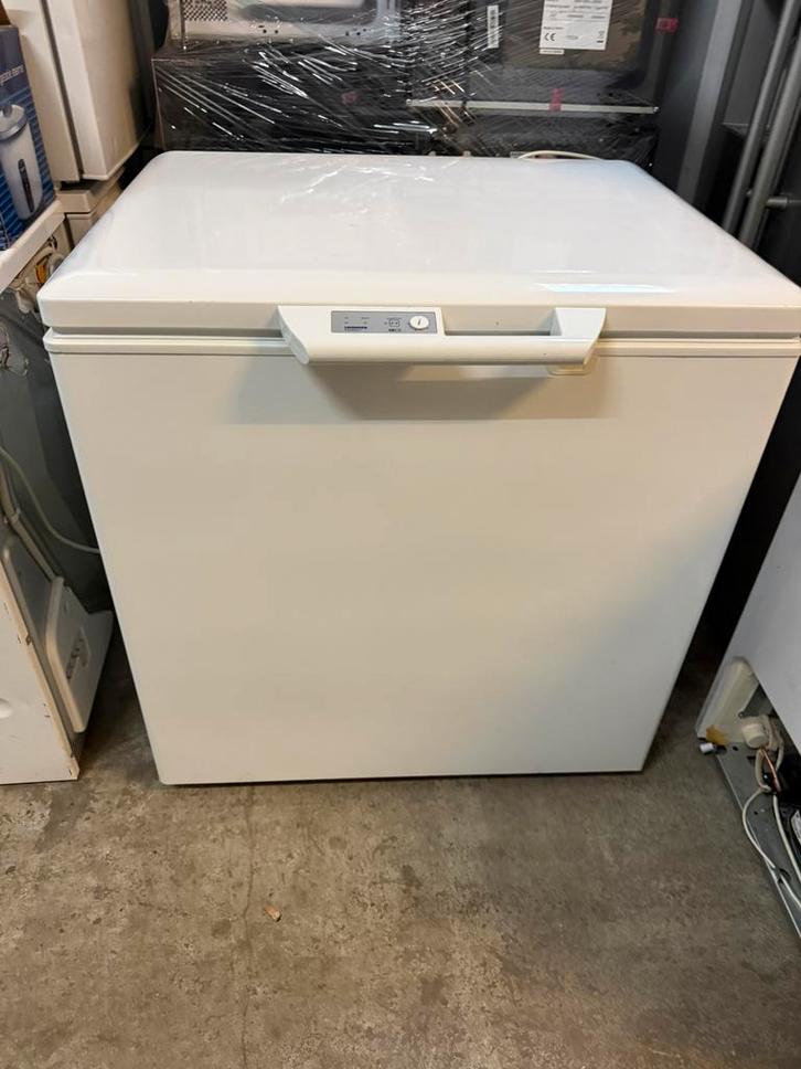 Vrijstaande vrieskist Comfort met StopFrost, 237 l A++, Witgoed en Apparatuur, Vriezers en Diepvrieskisten, Gebruikt, Vrijstaand