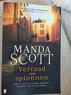 Verraad van spionnen - Manda Scott, Boeken, Ophalen of Verzenden, Zo goed als nieuw, Manda Scott, Nederland