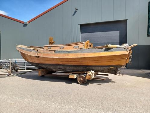 Restauratieproject/ klusproject boot, Watersport en Boten, Motorboten en Motorjachten, Gebruikt, Hout, 6 tot 9 meter, Benzine