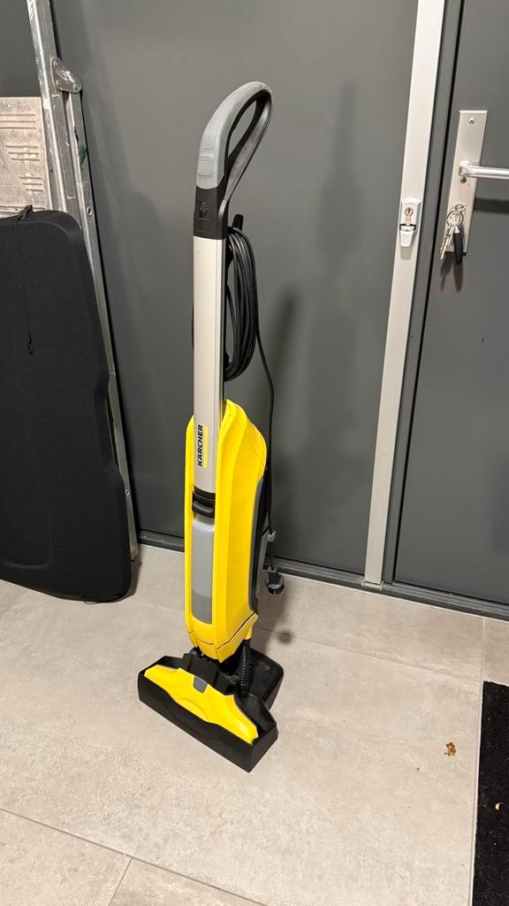 Karcher FC 5 Vloerreiniger, Huis en Inrichting, Schoonmaakartikelen, Mop of Dweil, Ophalen
