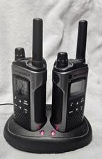 Motorola T80 TLKR  incl laadstation portofoon walkie talkie, Gebruikt, 5 tot 15 km, Ophalen of Verzenden, Portofoon of Walkie-talkie