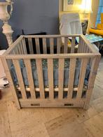 Twf baby box met lade, matras en boxkleed en stootrand, Kinderen en Baby's, Boxen, Ophalen, Zo goed als nieuw, Rechthoekig, In hoogte verstelbaar