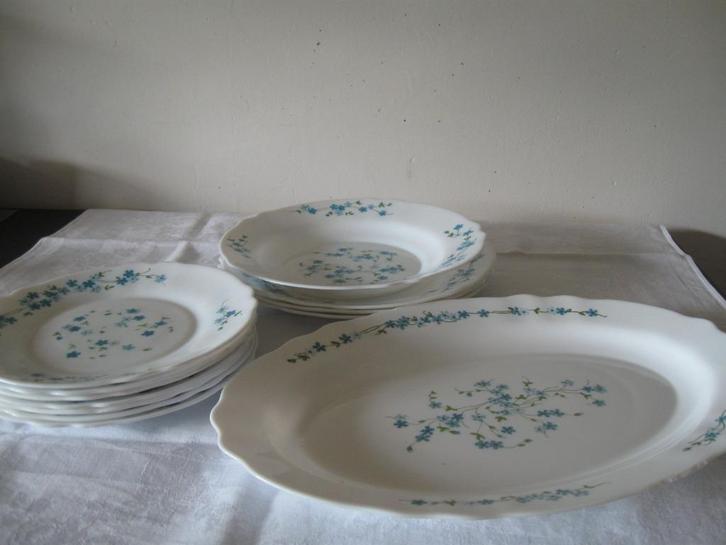 Arcopal veronica borden schaal kleine beschadigingen, Antiek en Kunst, Antiek | Servies los, Ophalen of Verzenden