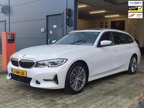 BMW 3-serie Touring 330e High Executive / ONDERHOUDSCONTR /, Auto's, BMW, Bedrijf, Te koop, 3-Serie, ABS, Achteruitrijcamera, Adaptive Cruise Control