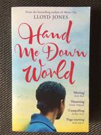 Lloyd Jones - Hand me Down World. (Engelstalig), Ophalen of Verzenden, Zo goed als nieuw, Lloyd Jones