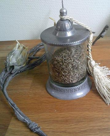 Brocante glas/tinnen potje met deksel cottage style beschikbaar voor biedingen