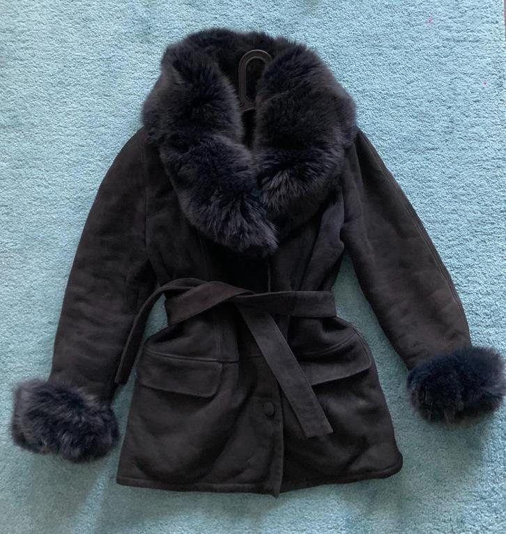 Blauwe lammy jas schapenvacht jas bontjas vossen kraag 38-40, Kleding | Dames, Jassen | Winter, Nieuw, Maat 38/40 (M), Blauw, Ophalen of Verzenden