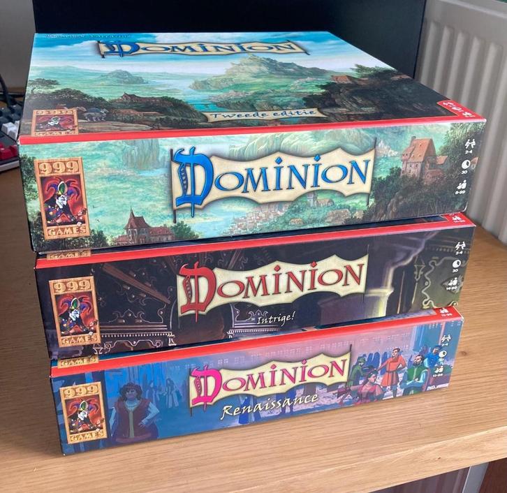 Dominion & uitbreidingen Intrige en Renaissance, Hobby en Vrije tijd, Gezelschapsspellen | Bordspellen, Zo goed als nieuw, Een of twee spelers