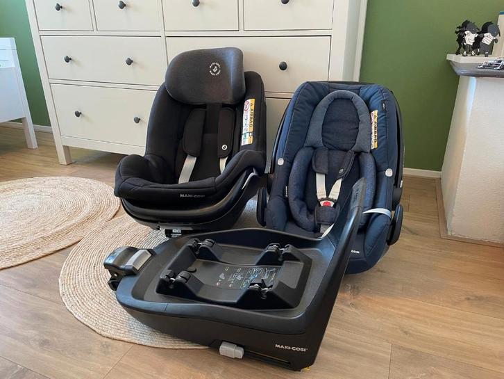 Maxi-Cosi FamilyFix One + Rock + Pearl Smart, Kinderen en Baby's, Autostoeltjes, Gebruikt, Maxi-Cosi, 0 t/m 18 kg, Isofix, Verstelbare rugleuning