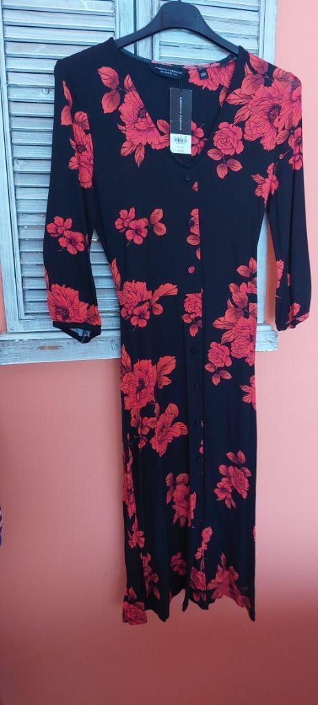 Prachtige nieuwe jurk Dorothy Perkins, Kleding | Dames, Jurken, Nieuw, Maat 36 (S), Zwart, Onder de knie, Ophalen of Verzenden